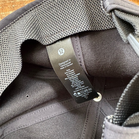 Classic Black Baseball Cap - Picture 4 of 4